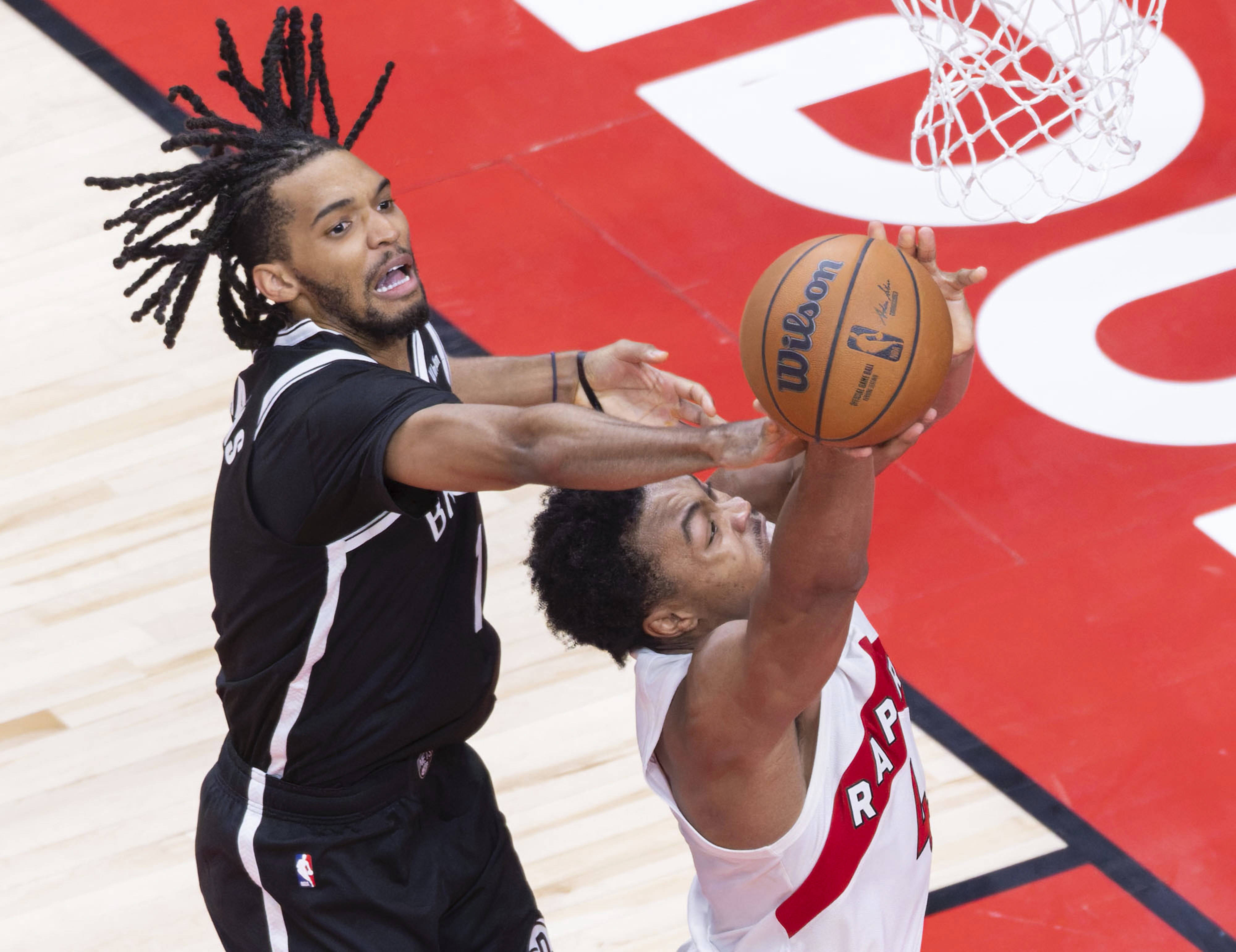 赛地聚焦——NBA总决赛关键时刻热度飙升，多伦多猛龙防线松动，信心回归，训练强度明显提升-开云体育app